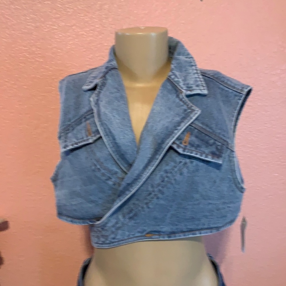 NWT Crop Sexy Top